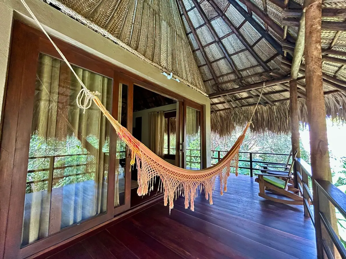 Terraza con hamaca de una habitación Deluxe Superior de Senda Watapuy