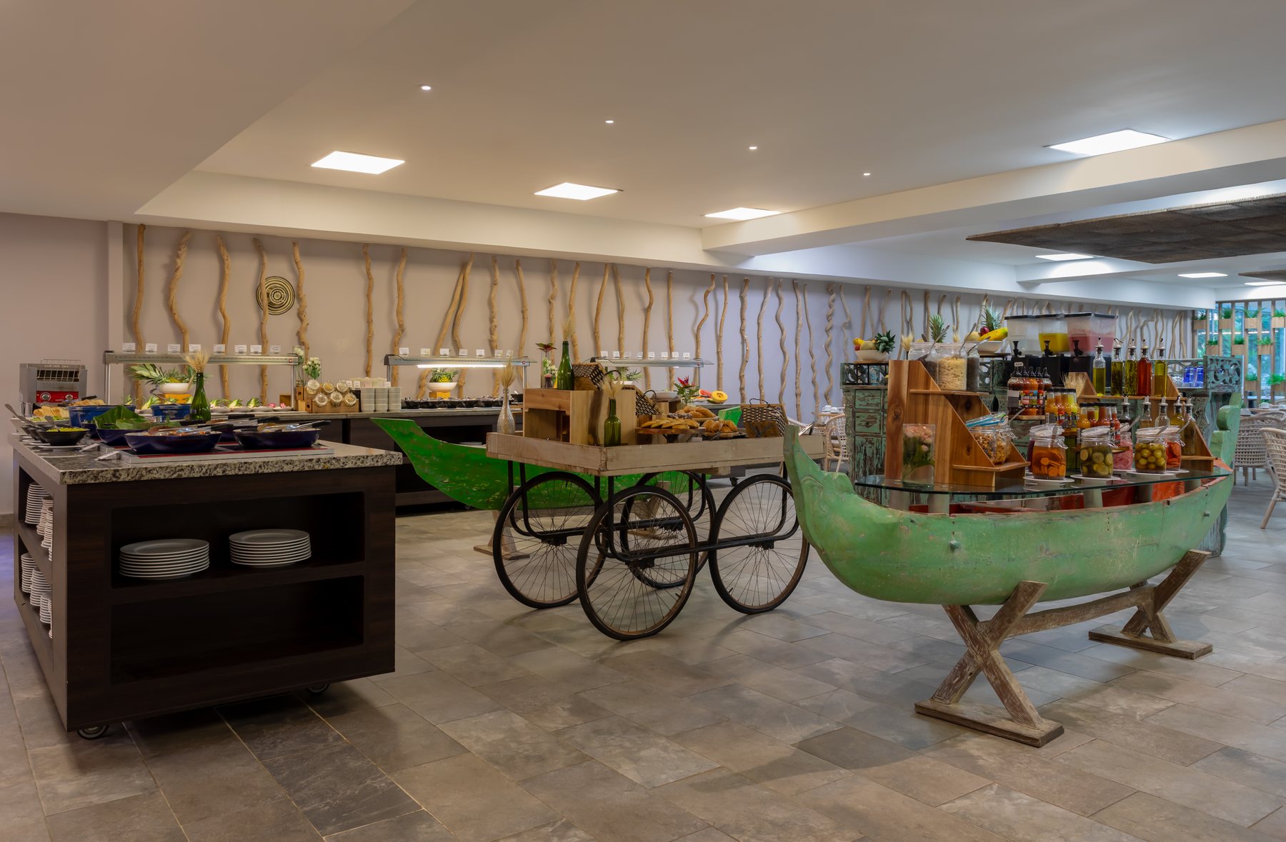 Buffet del restaurante Merkado del Grand Sirenis Cartagena